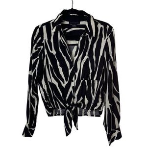 Sanctuary Girlfried Tie Front Botton-UP Shirt Size Medium